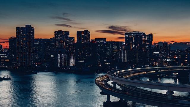 8.​ Tokyo's ⁣Hotspots:⁣ Insider Tips from Japanese⁢ Influencers for the Perfect Instagram-worthy Shot